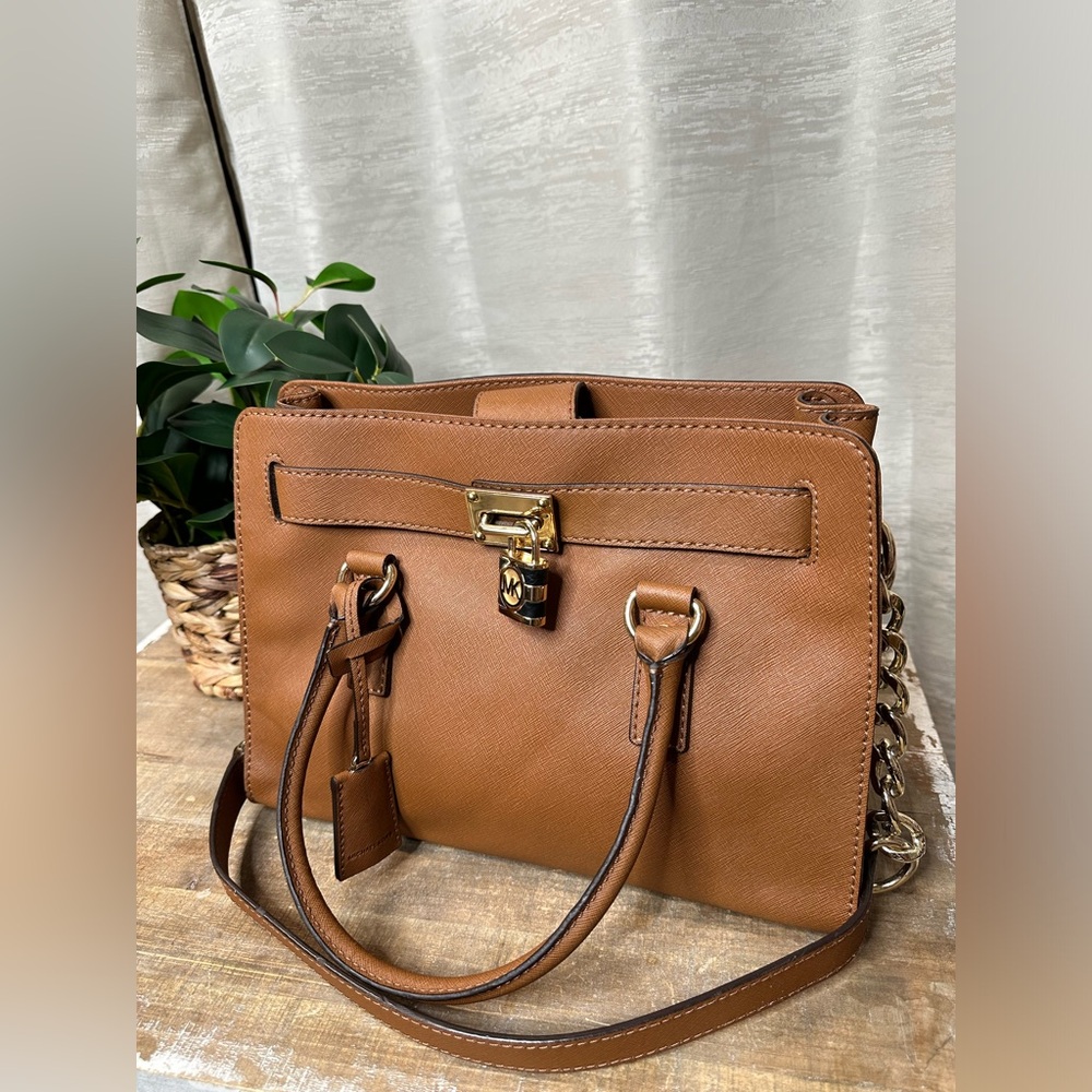 Authentic Michael Kors Hamilton Saffiano Tan Leather Sachel with lock and key - Picture 8 of 16
